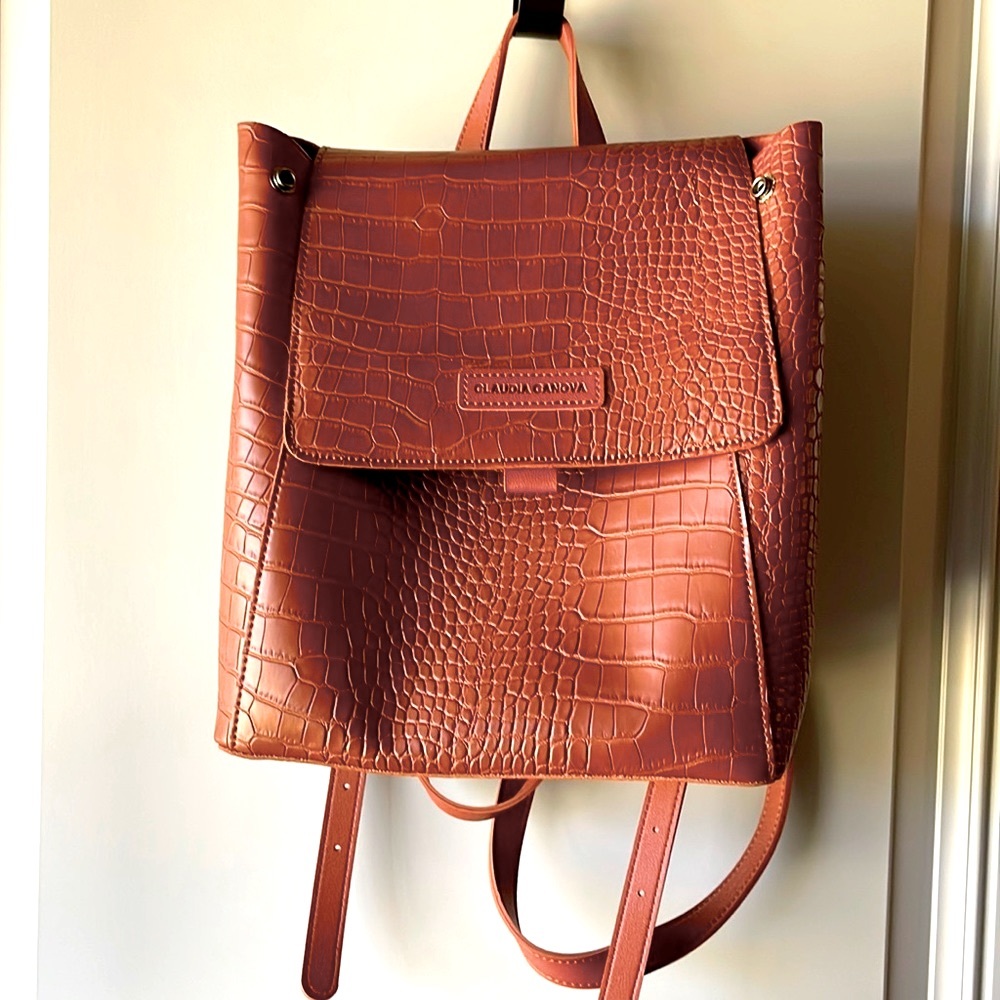 Claudia Canova Rust Brown Backpack Leather Purse - Picture 3 of 8